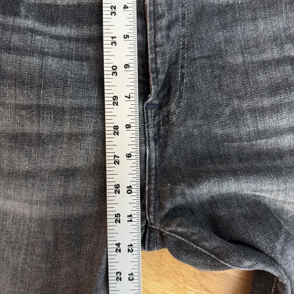 7 For All Mankind light wear
